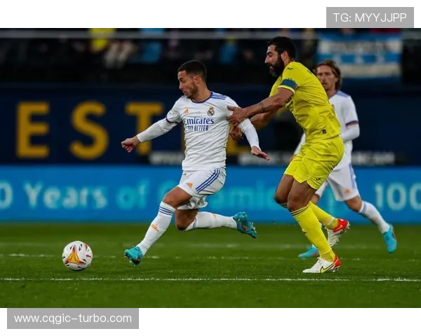 阿扎尔同情维尼修斯退役不惊讶